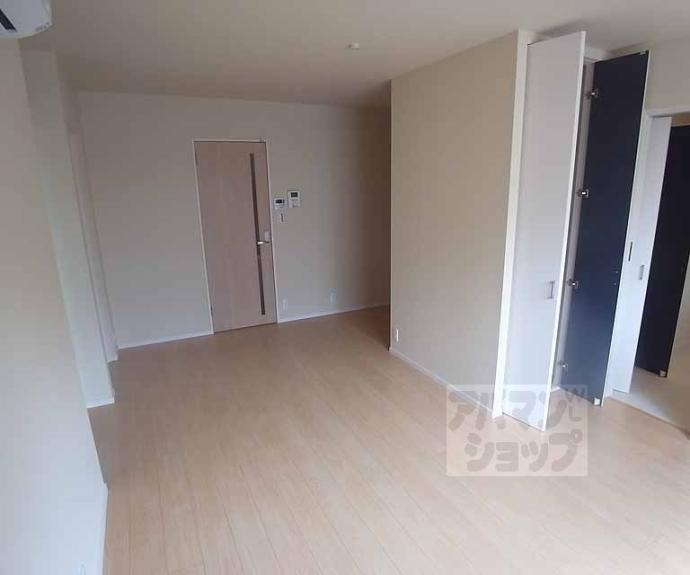 【グランソレーユ太秦】間取