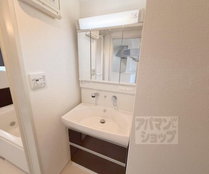 【モア・ロック京都西院】間取