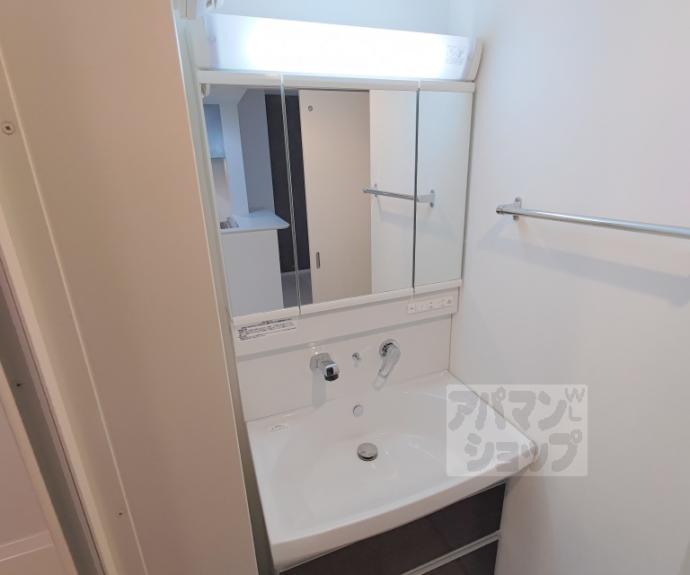 【モア・ロック京都西院】間取