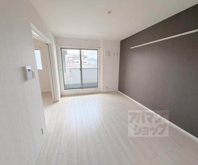 【モア・ロック京都西院】間取