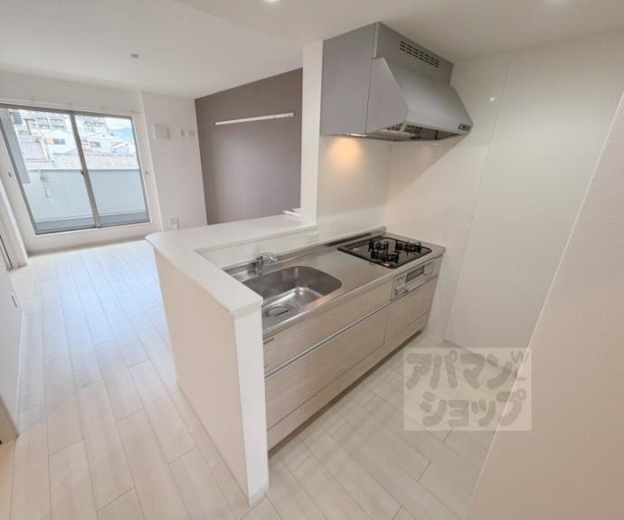 【モア・ロック京都西院】間取