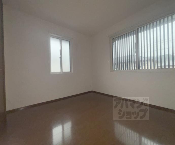 【ロイヤル コントラーダ】間取