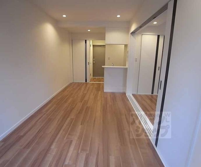 【鳴滝音戸山町マンション】間取