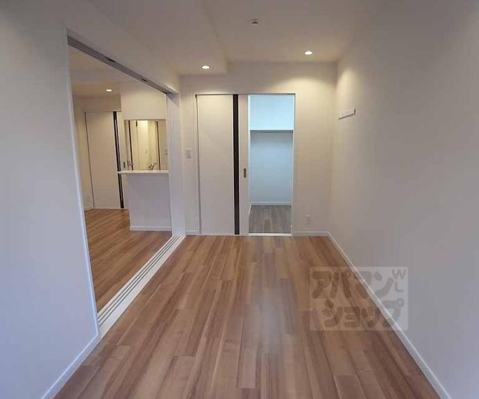 【鳴滝音戸山町マンション】間取