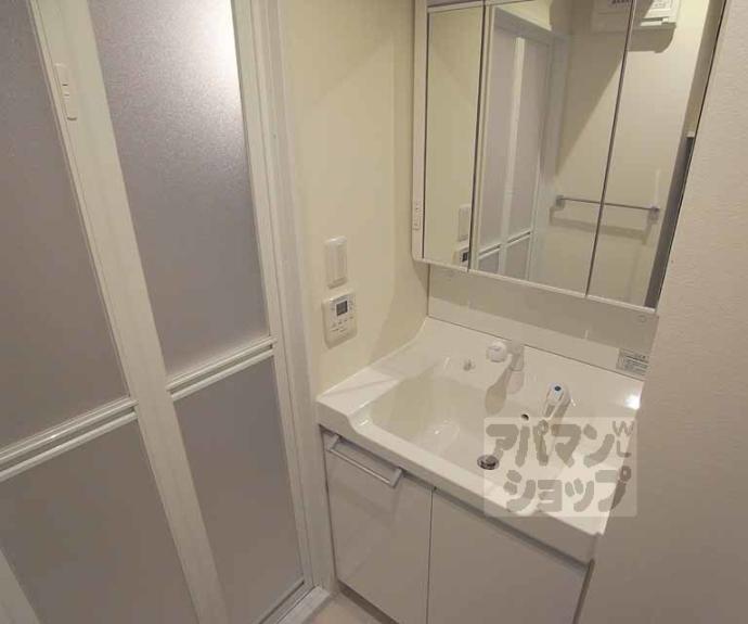 【鳴滝音戸山町マンション】間取