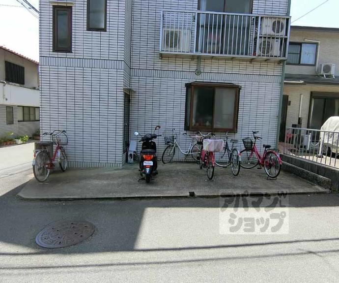 【御室ハイツ司】間取