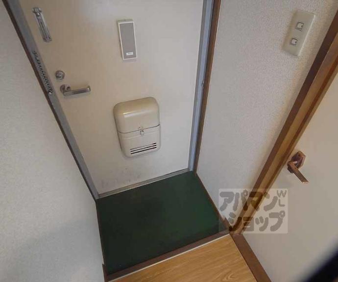 【御室ハイツ司】間取