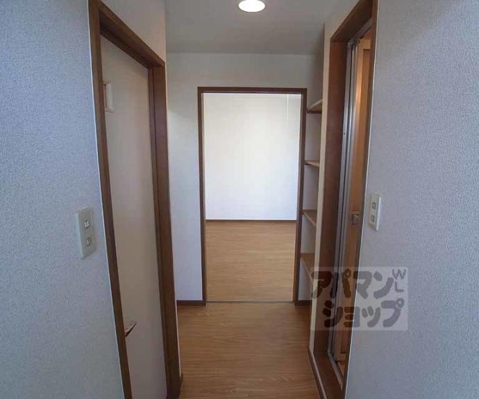 【御室ハイツ司】間取