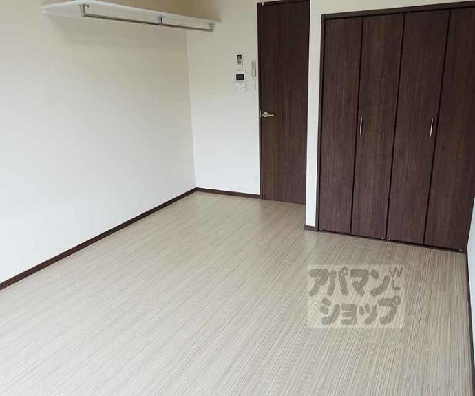 【ディアネス西院】間取