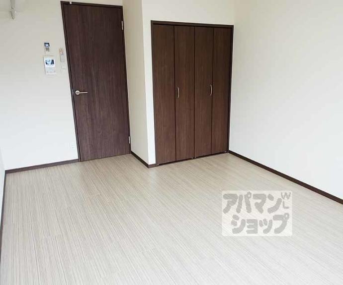 【ディアネス西院】間取