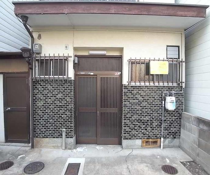 【西京極大門町１２－６１貸家】間取
