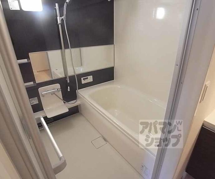 【ラ・セゾン嵐山】間取