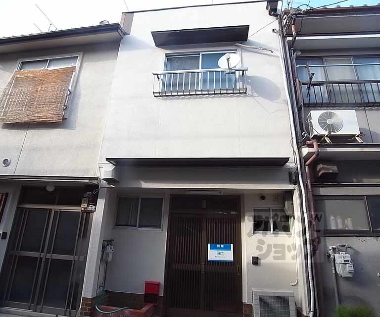 太秦乾町貸家３０－３５