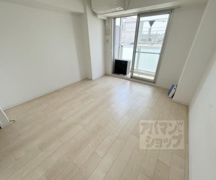 【ランフォート西院】間取