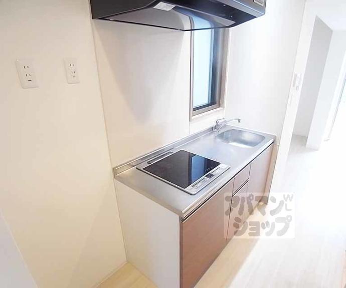 【ＴＫ　ＦＬＡＴ　西京極】間取