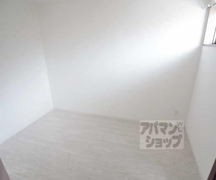 【ＴＫ　ＦＬＡＴ　西京極】間取