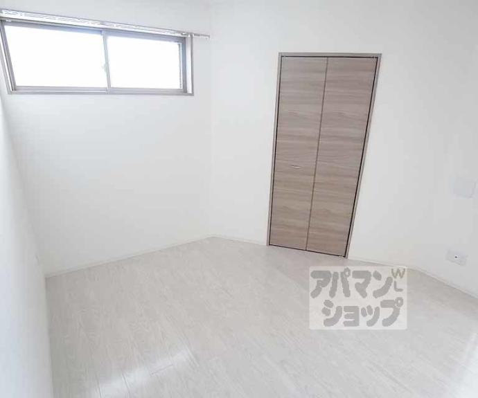 【ＴＫ　ＦＬＡＴ　西京極】間取