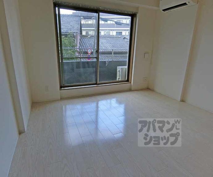 【TK FLAT 西京極】間取