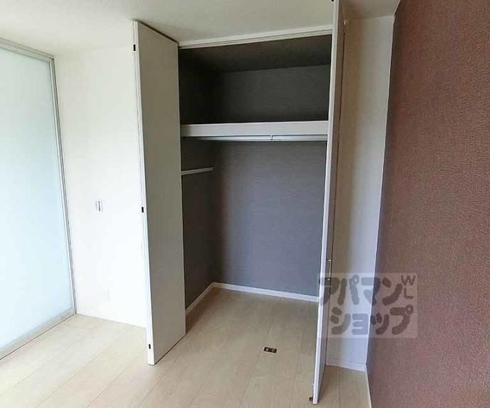 【Ｌａ　ｃａｓａ　ｂｒｅｚｚａ】間取