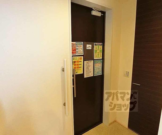 【Ｌａ　ｃａｓａ　ｂｒｅｚｚａ】間取