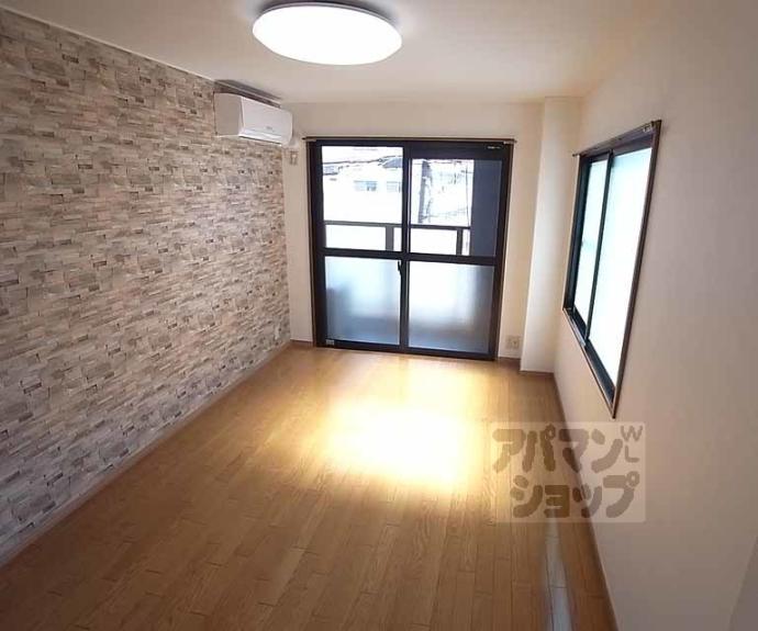 【レスポワール円町】間取