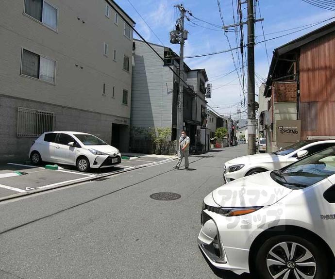 【アソシエビル】