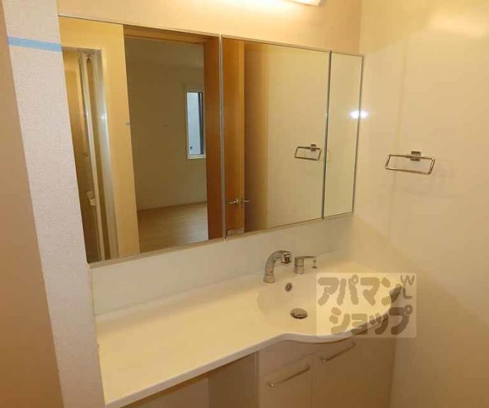 【サニースポット（Ａ棟、Ｂ棟）】間取