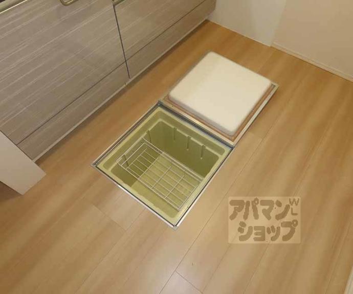 【サニースポット（Ａ棟、Ｂ棟）】間取