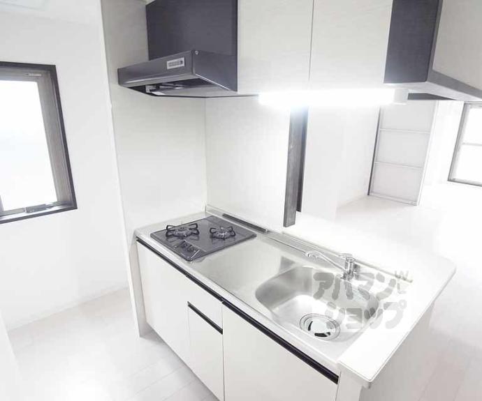 【アロームケルト西院】間取