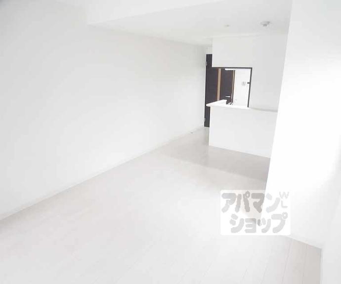 【アロームケルト西院】間取