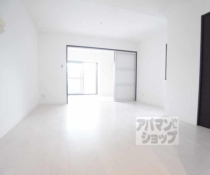 【アロームケルト西院】間取