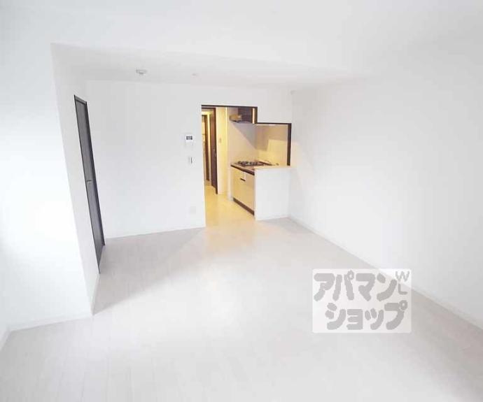 【アロームケルト西院】間取