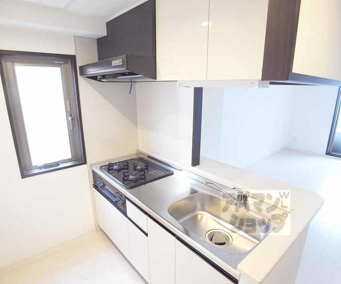 【アロームケルト西院】間取