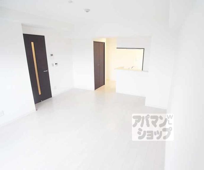 【アロームケルト西院】間取