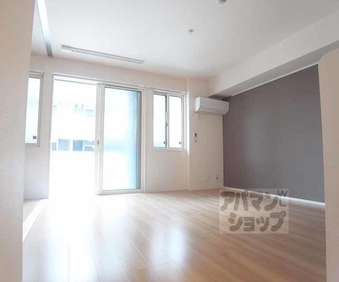 【サンシャインガーデン嵯峨嵐山　Ａ棟、Ｂ棟】間取