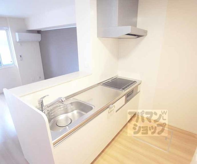 【サンシャインガーデン嵯峨嵐山　Ａ棟、Ｂ棟】間取