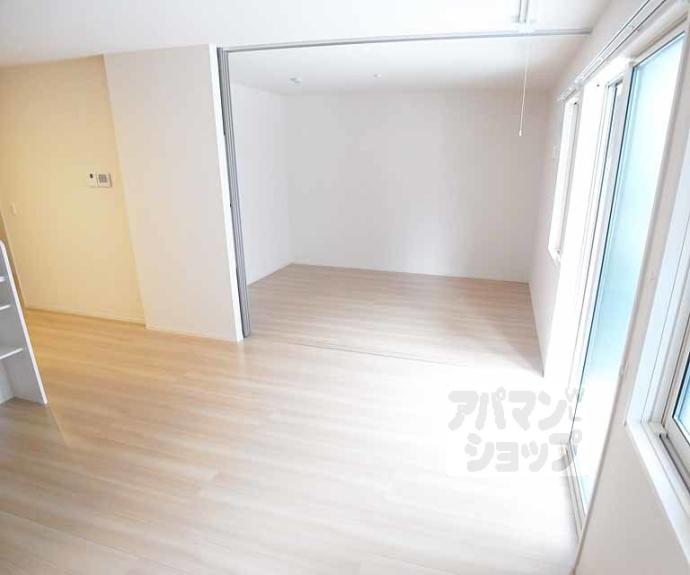 【サンシャインガーデン嵯峨嵐山　Ａ棟、Ｂ棟】間取