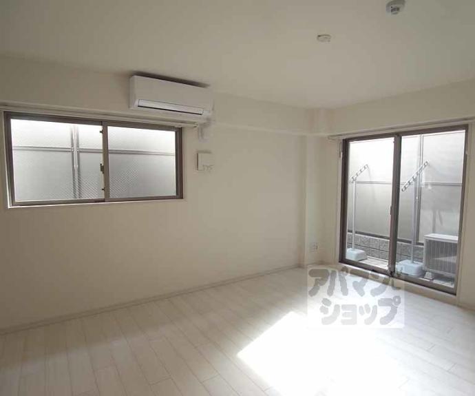 【フォレスト西大路五条】間取