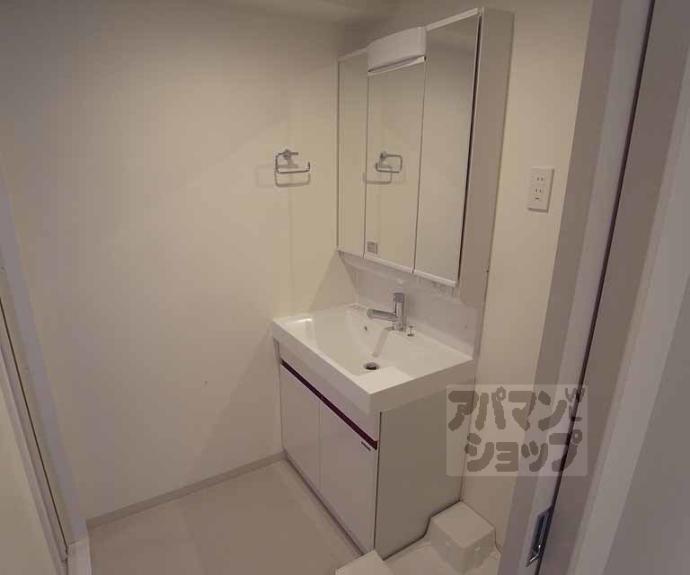 【フォレスト西大路五条】間取