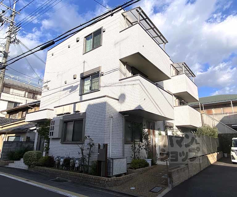 スピカ西京極