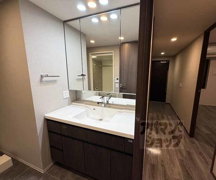 【ライオンズ嵯峨天龍寺若宮　西の邸　東の邸】間取