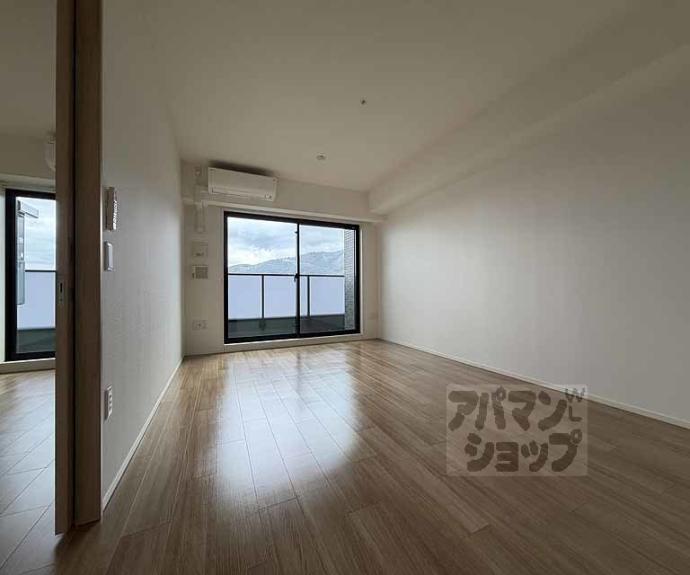 【ライオンズ嵯峨天龍寺若宮　西の邸　東の邸】間取