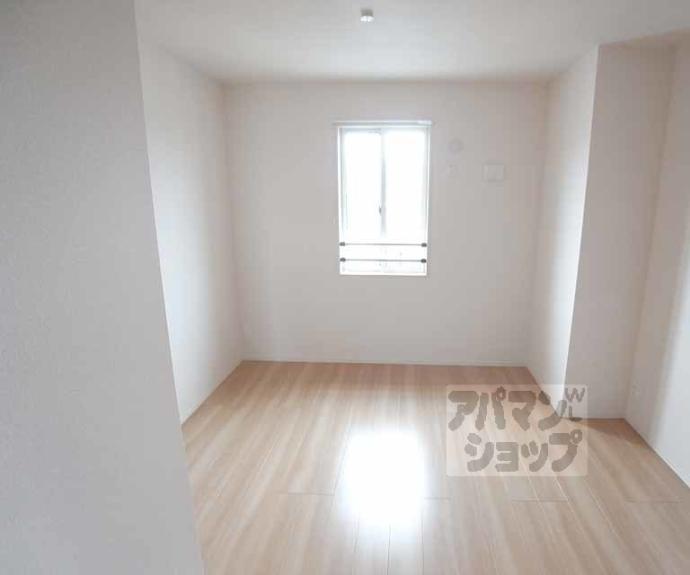 【ルピナス嵯峨Ａ棟】間取