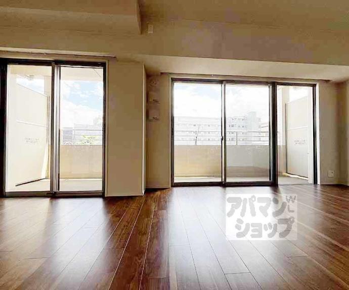 【パラドール四条山ノ内ウエストシティ】間取