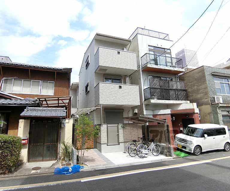 フェリーチェ御池