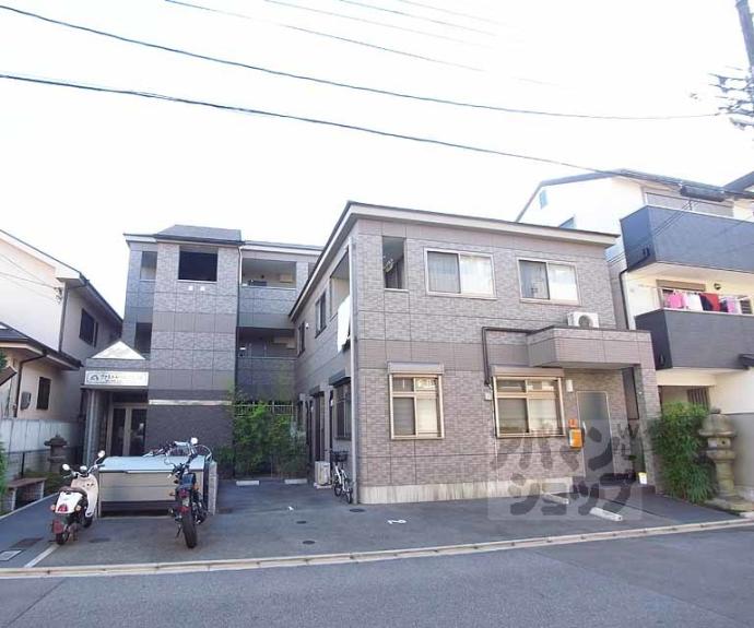 【ヴァるメス・リヒト にしうら】間取