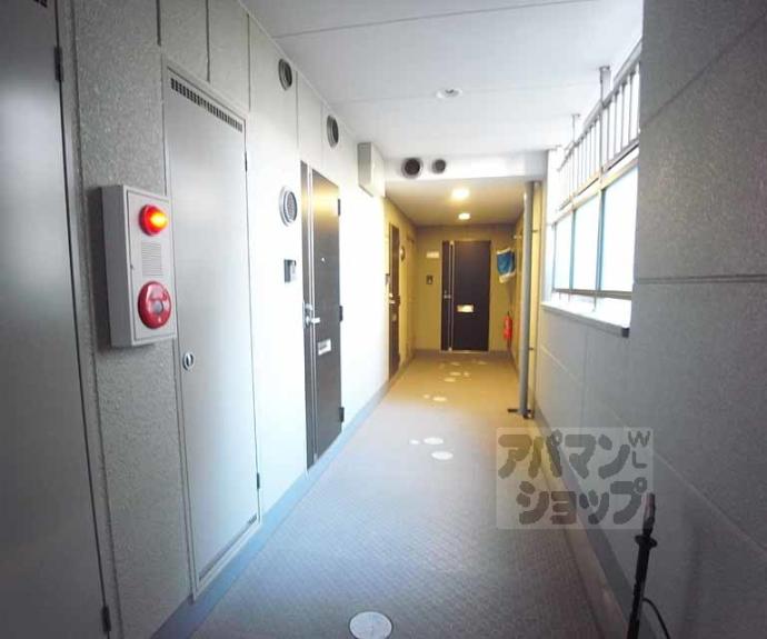 【ヴァるメス・リヒト にしうら】間取