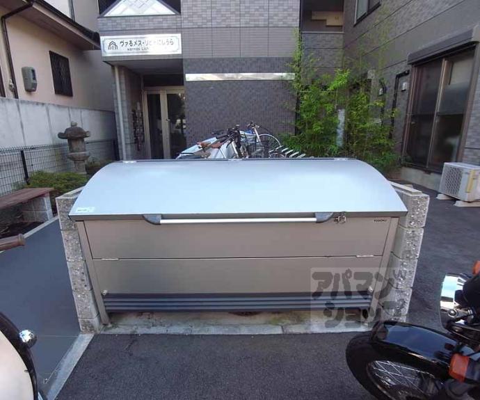 【ヴァるメス・リヒト にしうら】間取