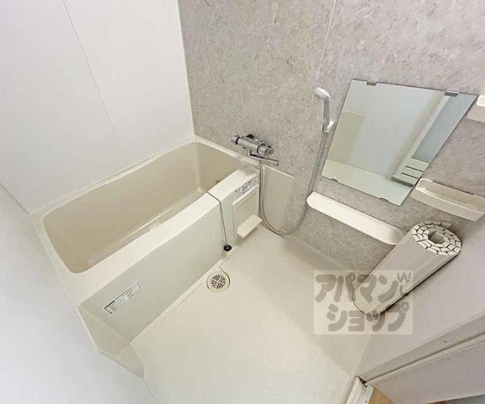 【ヴァるメス・リヒト にしうら】間取