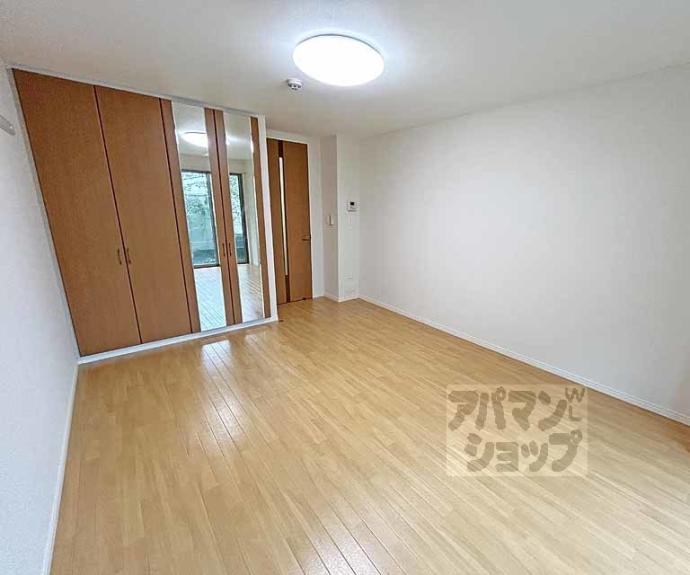 【ヴァるメス・リヒト にしうら】間取